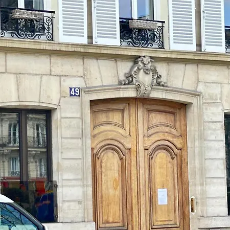 Apartment Porte Maillot Immeuble Haussmannien
