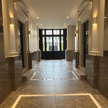 Porte Maillot Immeuble Haussmannien Apartment *